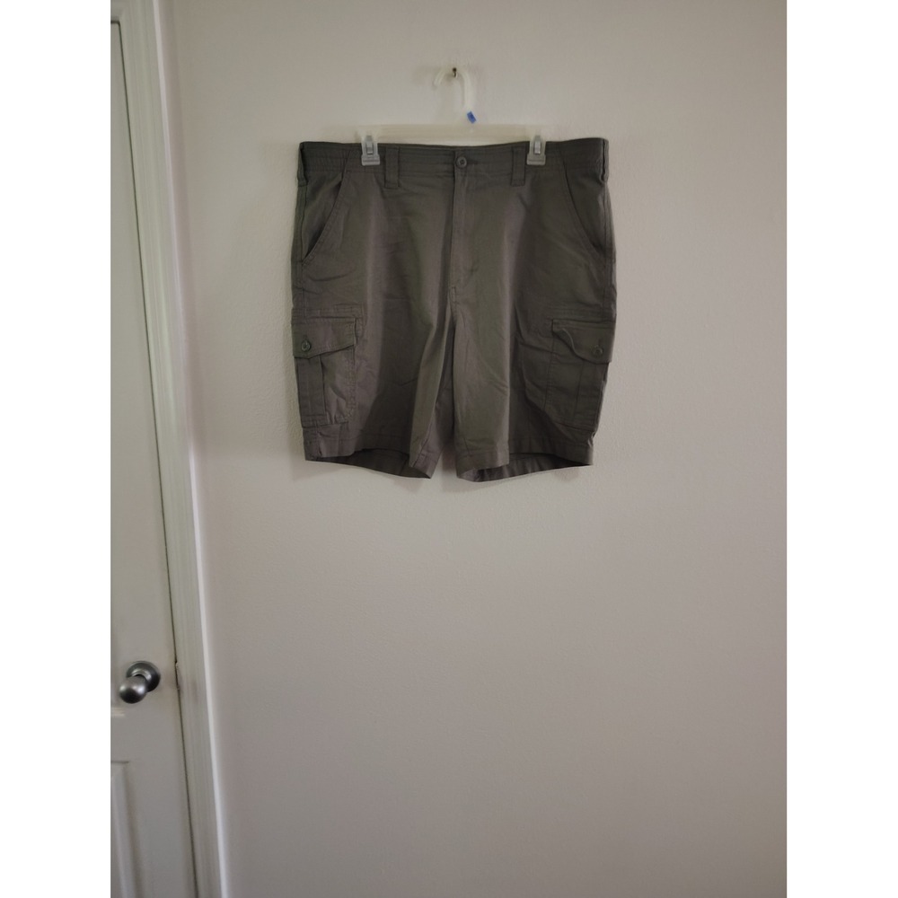 Ocean Coast Mens Cargo Shorts Olive Green Size 38 Casual Hiking‎ Outdoor Pockets